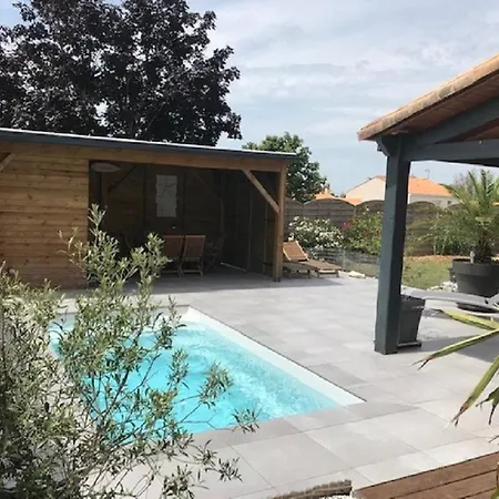 Charmante Maison, Piscine A 5 Min De L'ocean, 10 Min De La Rochelle / Ile De Re