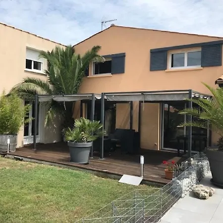빌라 Charmante Maison, Piscine A 5 Min De L'ocean, 10 Min De La Rochelle / Ile De Re *