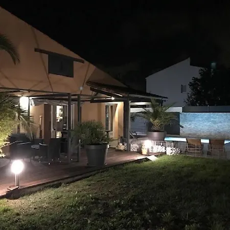 Charmante Maison, Piscine A 5 Min De L'ocean, 10 Min De La Rochelle / Ile De Re Villa *